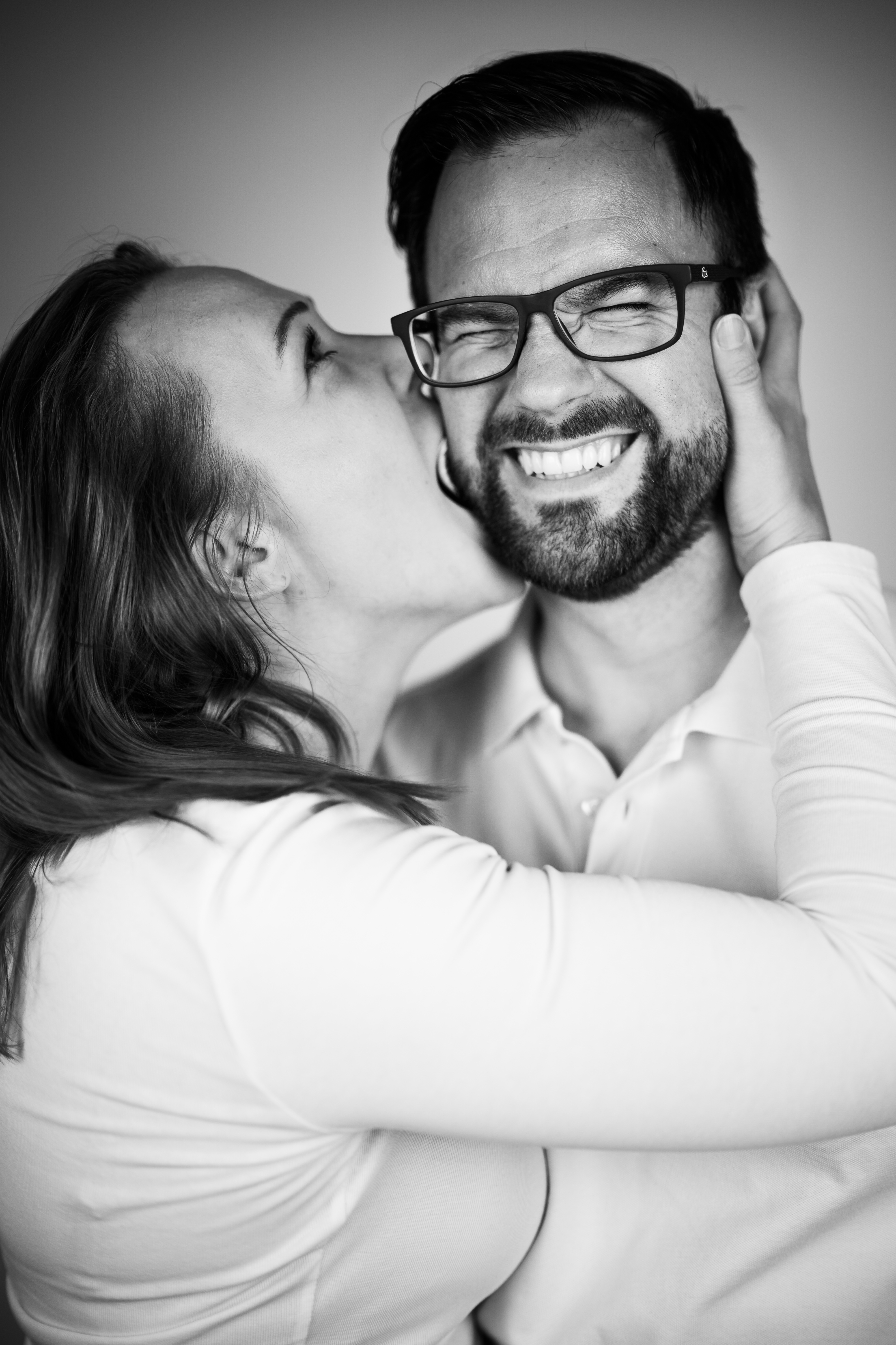 Minimalistic Couples Photoshoots