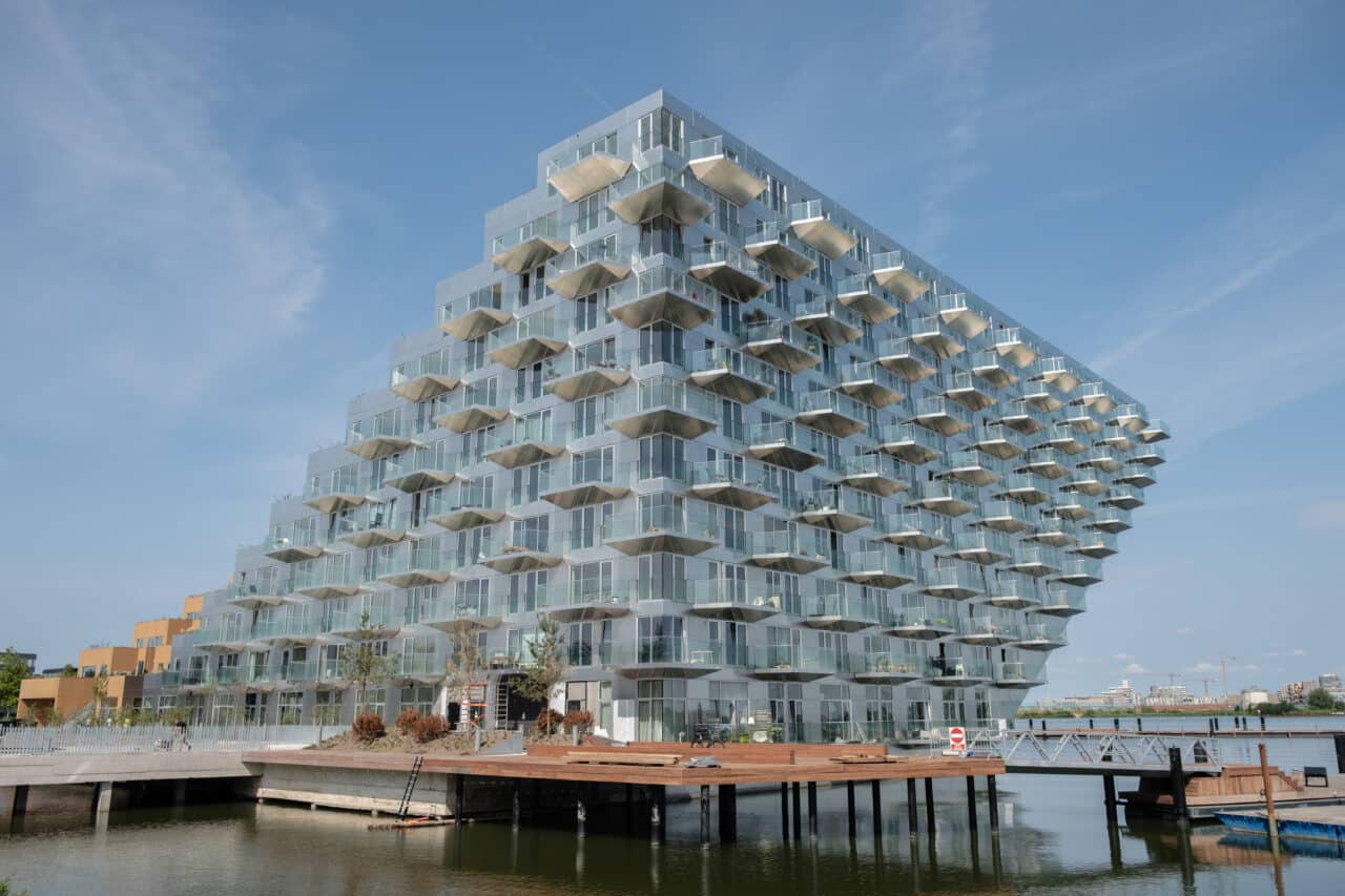 Capturing Minimalistic Architecture Photos, Sluishuis, Ijburg, Amsterdam(1)