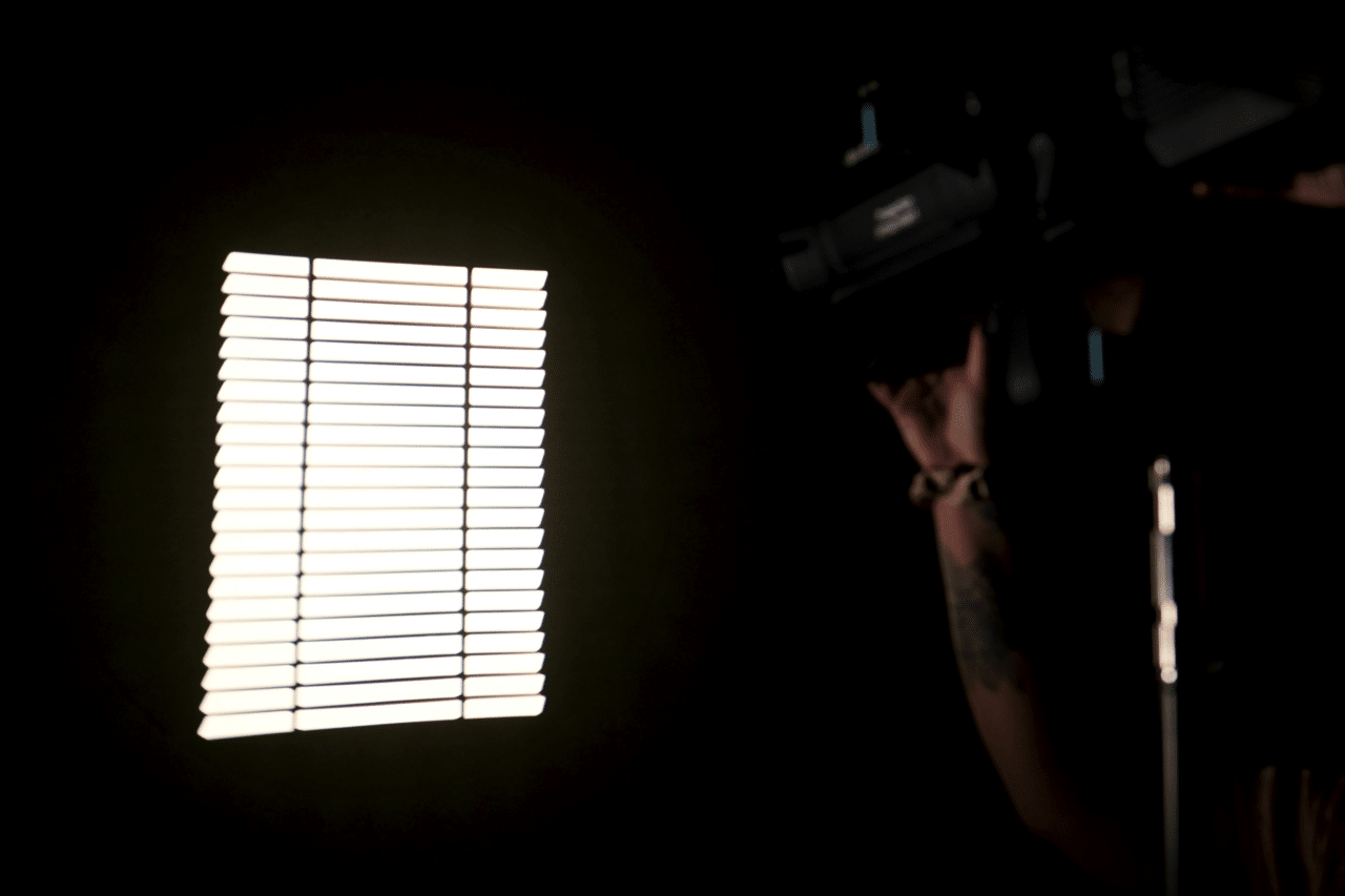 spotlight-with-blinds