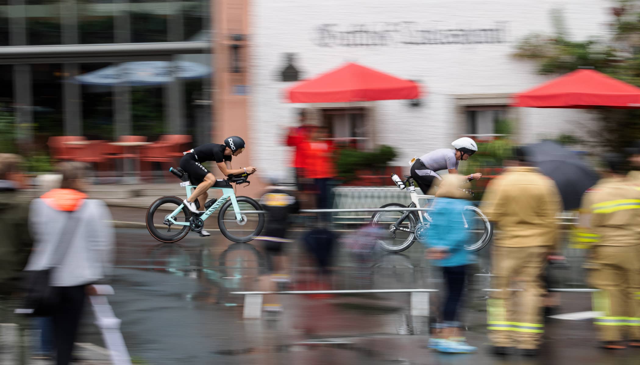 How to Photograph Bike Races and Other Sporting Events