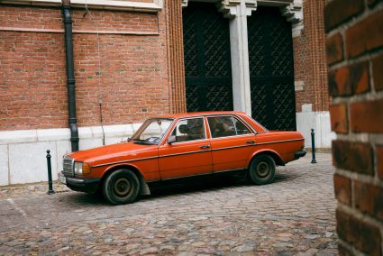 Finding Color in the Winter Gray: How To Photograph City Scenes