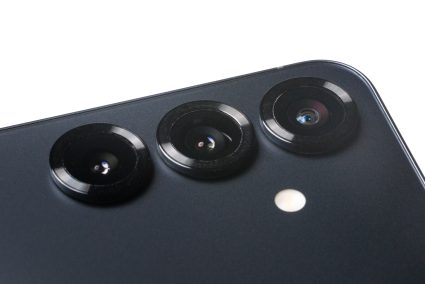 How Many Lenses Does Your Smartphone Really Need? Marketing Hype vs. Reality