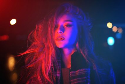 Nighttime City Portraits:Â Storefronts, Neon Lights, and Flash in Real-Life SituationsÂ
